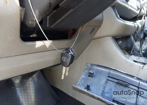 2019 Toyota Highlander Le Plus from USA, damaged, VIN 5TDZZRFH5KS357219